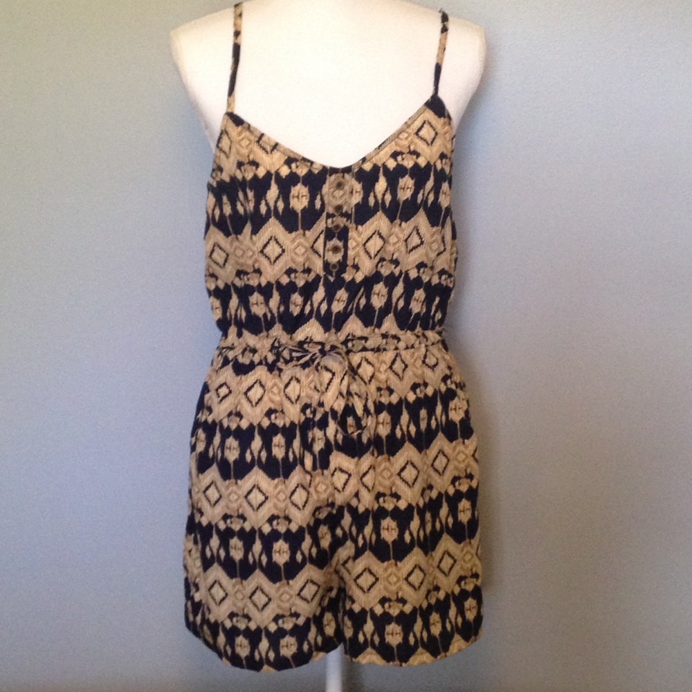 NWT Ark & Co. Romper Navy Tan Large